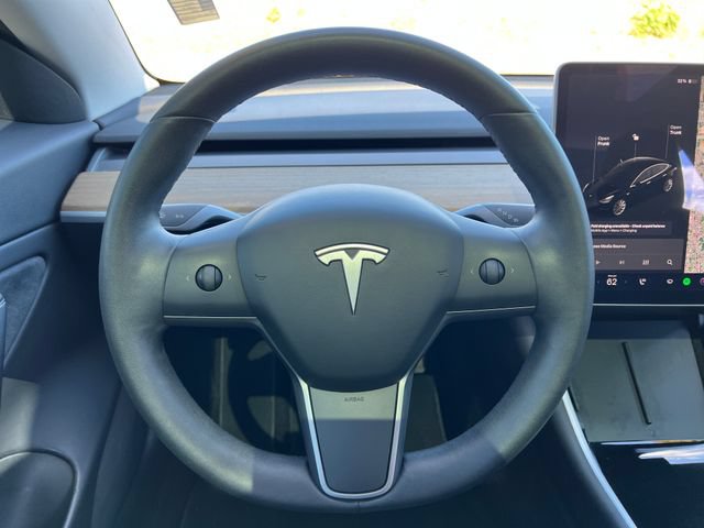 Used 2020 Tesla Model 3 Long Range AWD/4WD image 18