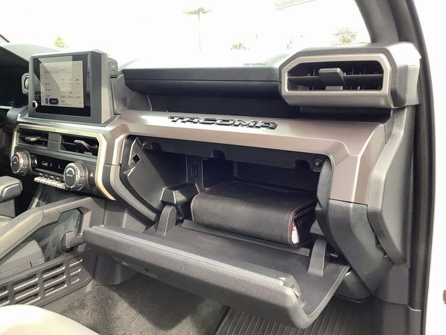Used 2025 Toyota Tacoma SR5 image 41