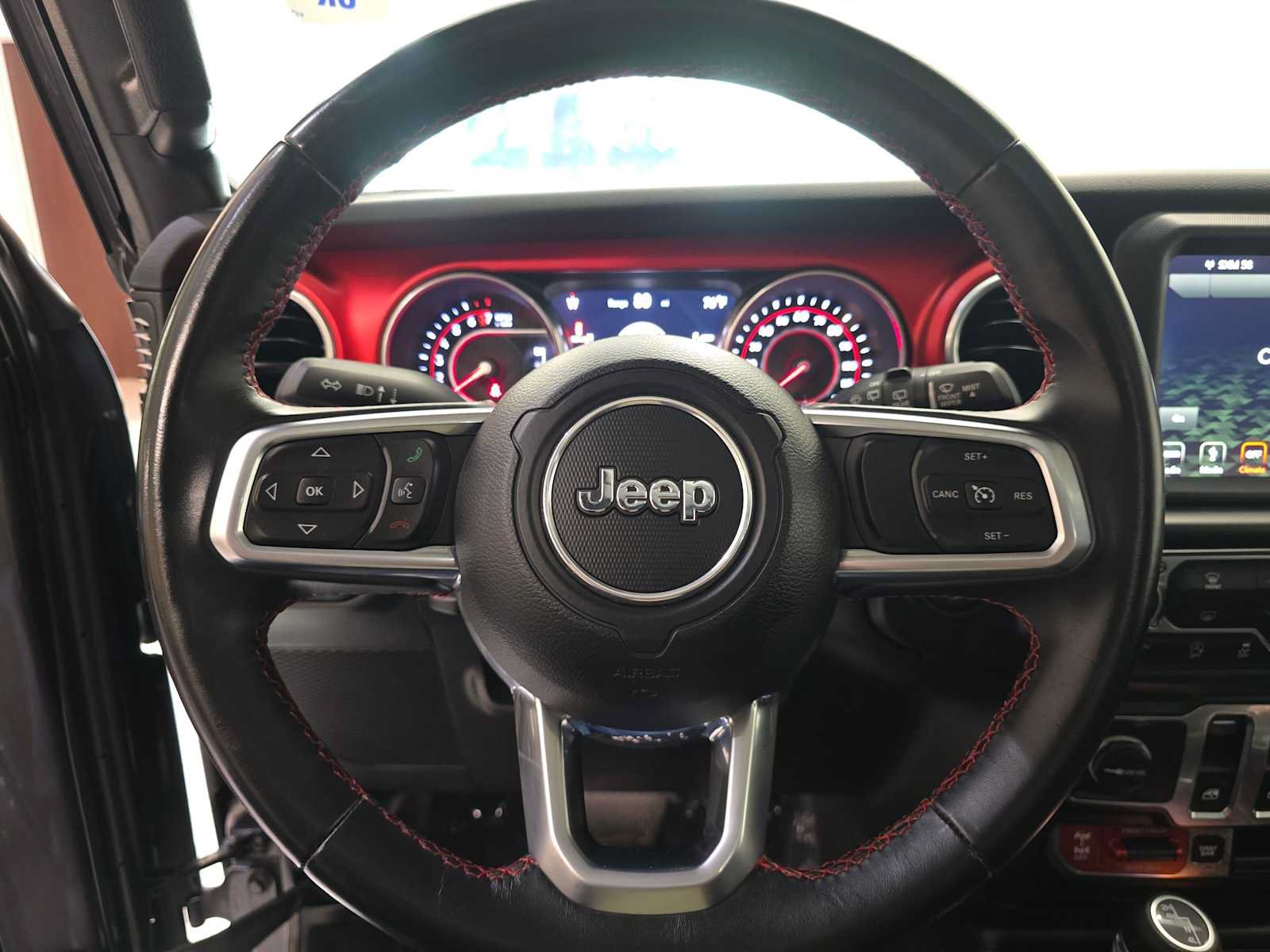 Used 2018 Jeep Wrangler Rubicon AWD/4WD image 11