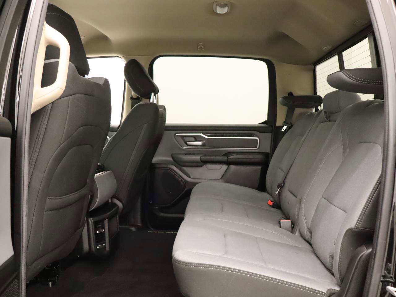 Used 2019 RAM 1500 Big Horn image 16