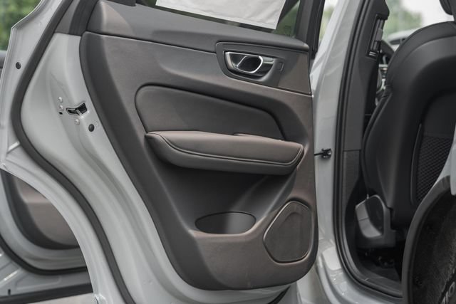 New 2026 Volvo XC60 B5 Plus w/ Protection Package Premier AWD/4WD image 35