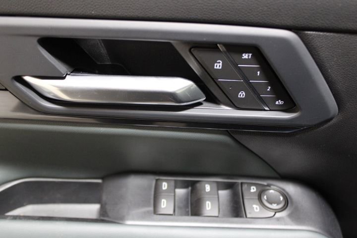 New 2026 GMC Terrain AT4 w/ Convenience Package III image 17