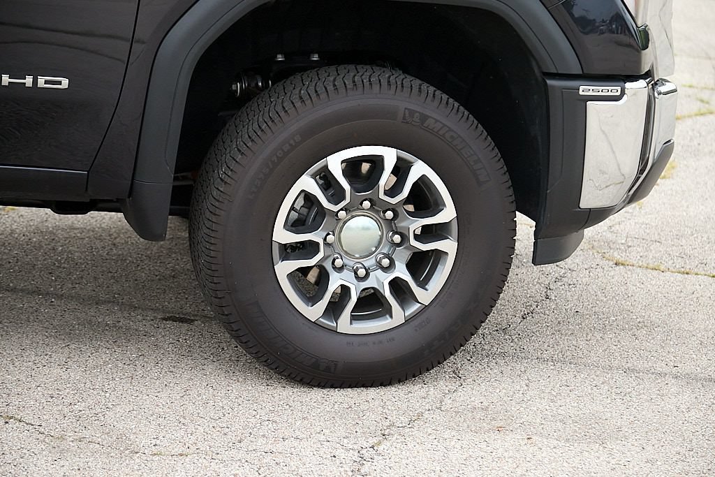 New 2026 GMC Sierra 2500 SLT AWD/4WD image 13