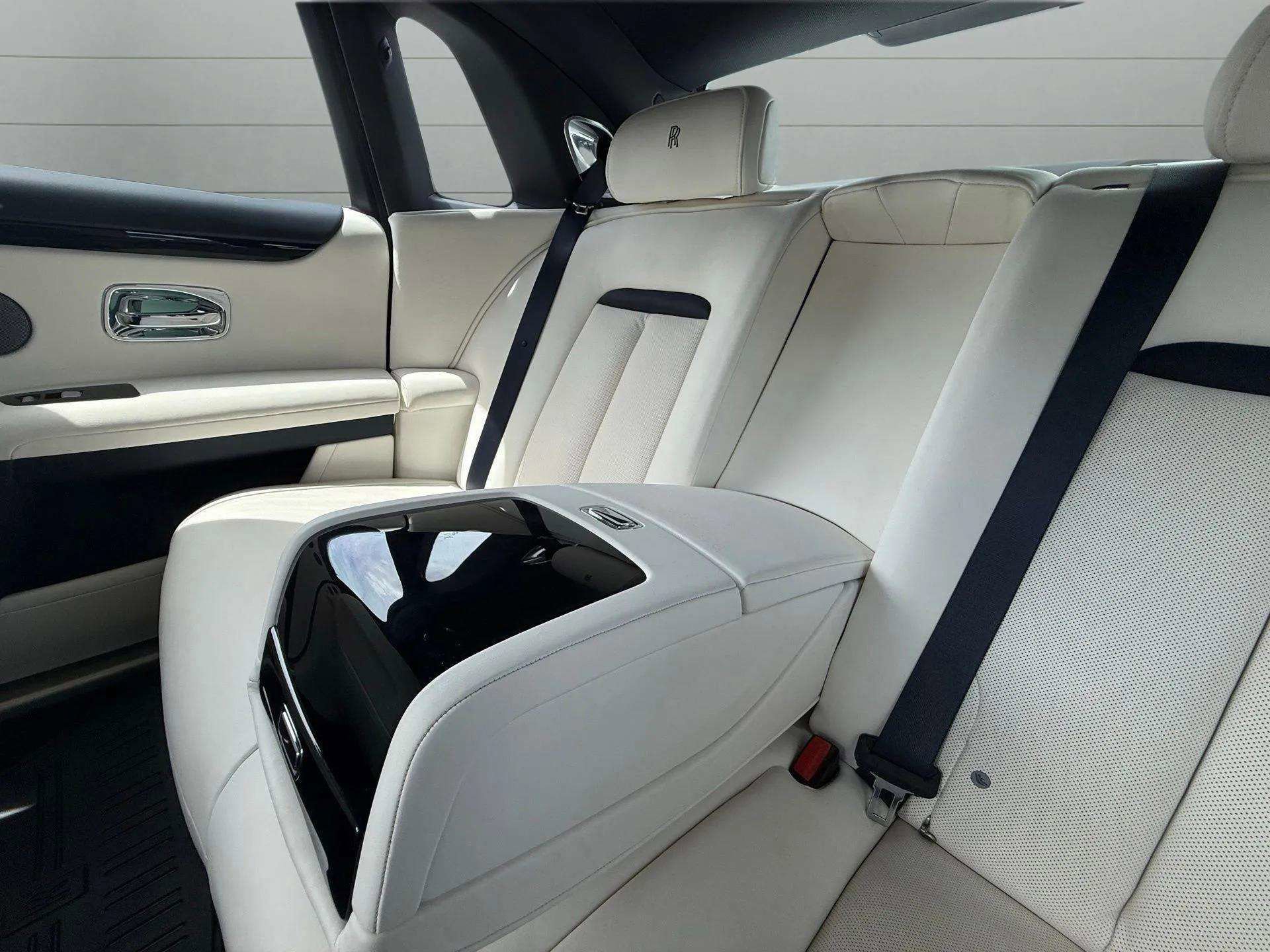 Used 2022 Rolls-Royce Ghost AWD/4WD image 49