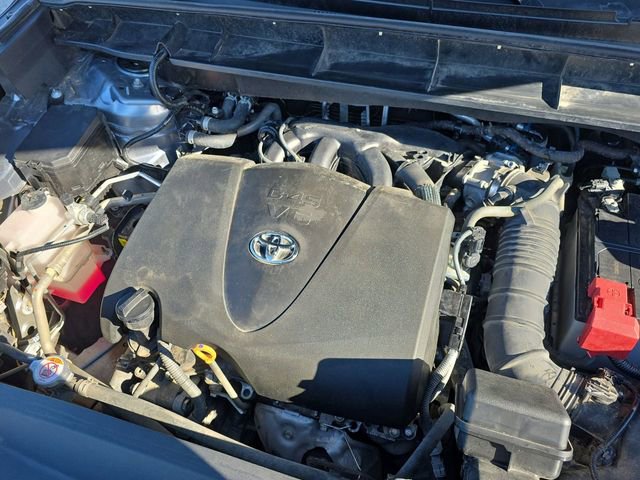 Used 2021 Toyota Highlander XLE image 31