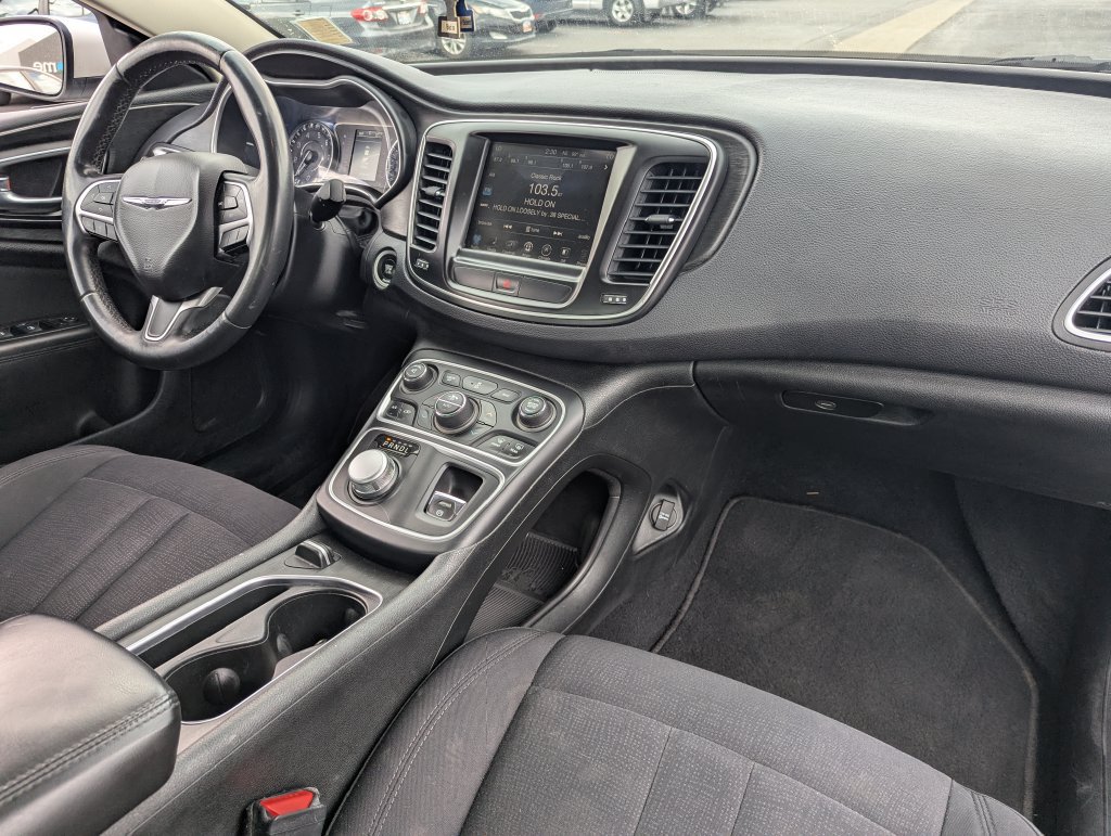Used 2015 Chrysler 200 Limited w/ Convenience Group FWD image 21