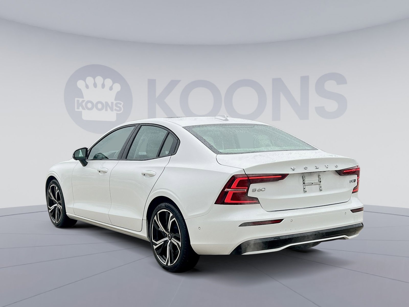 Certified 2023 Volvo S60 B5 Plus w/ Climate Package image 4