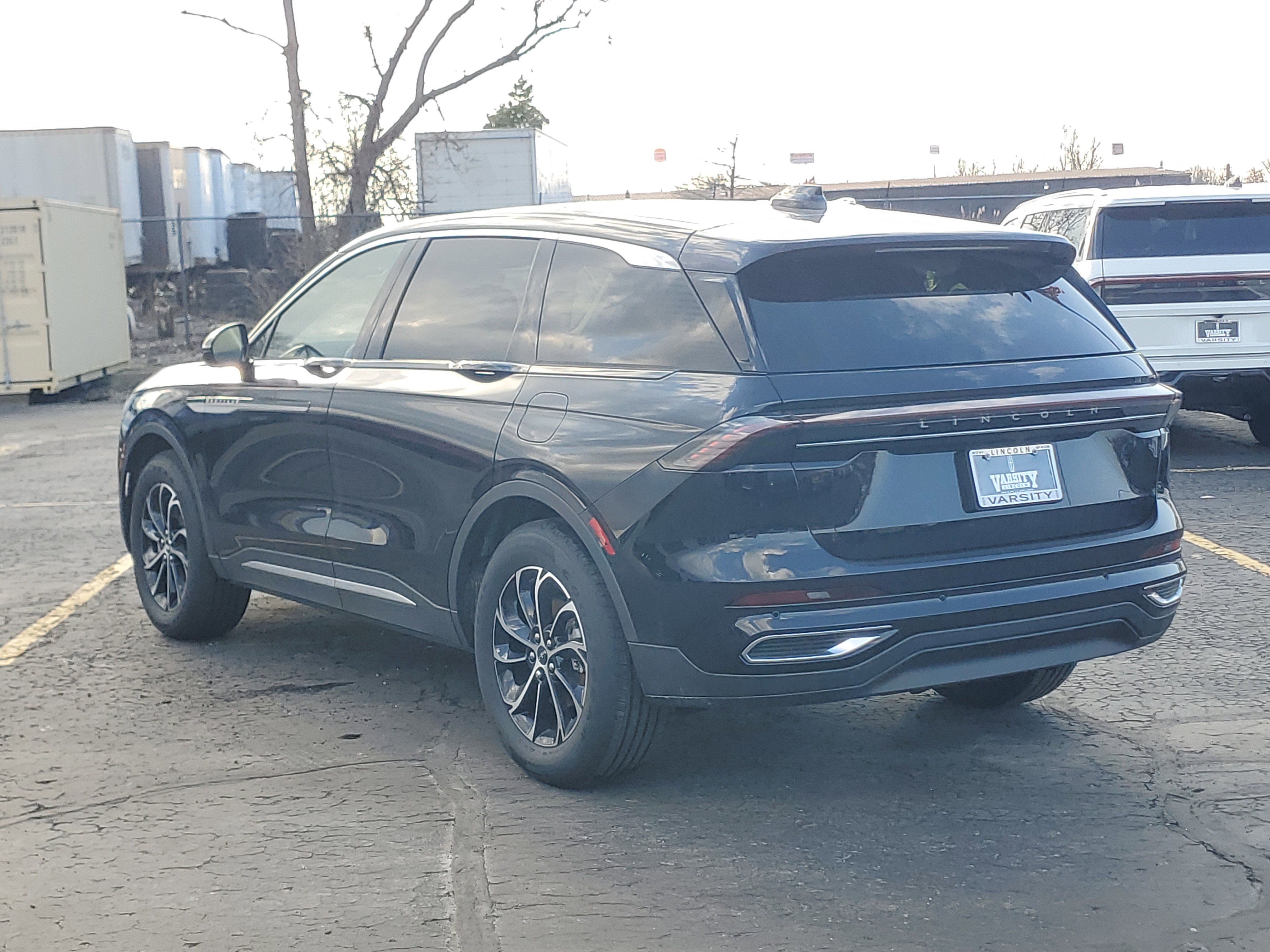 New 2026 Lincoln Nautilus Premier image 3