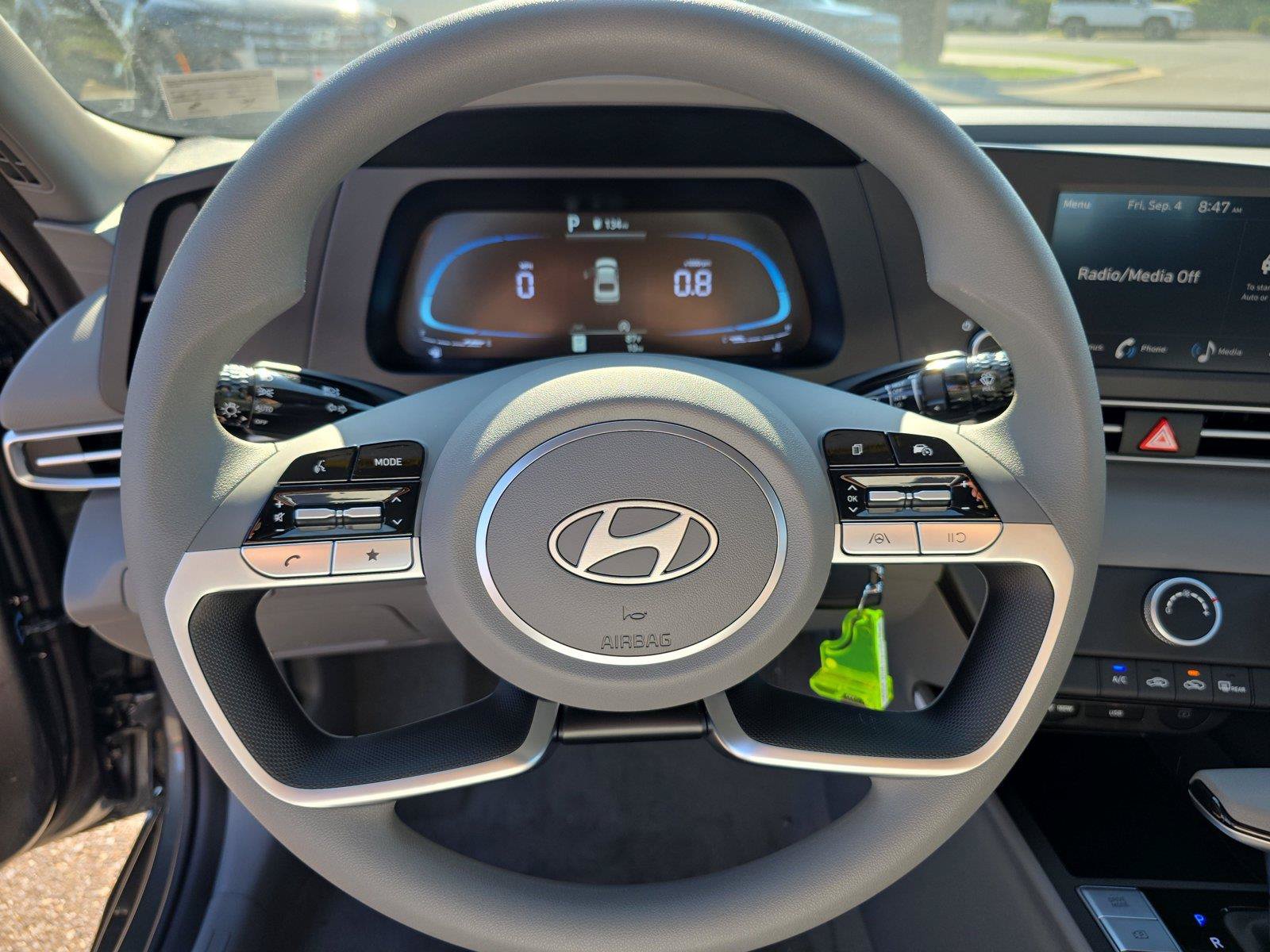 New 2026 Hyundai Elantra SE FWD image 14