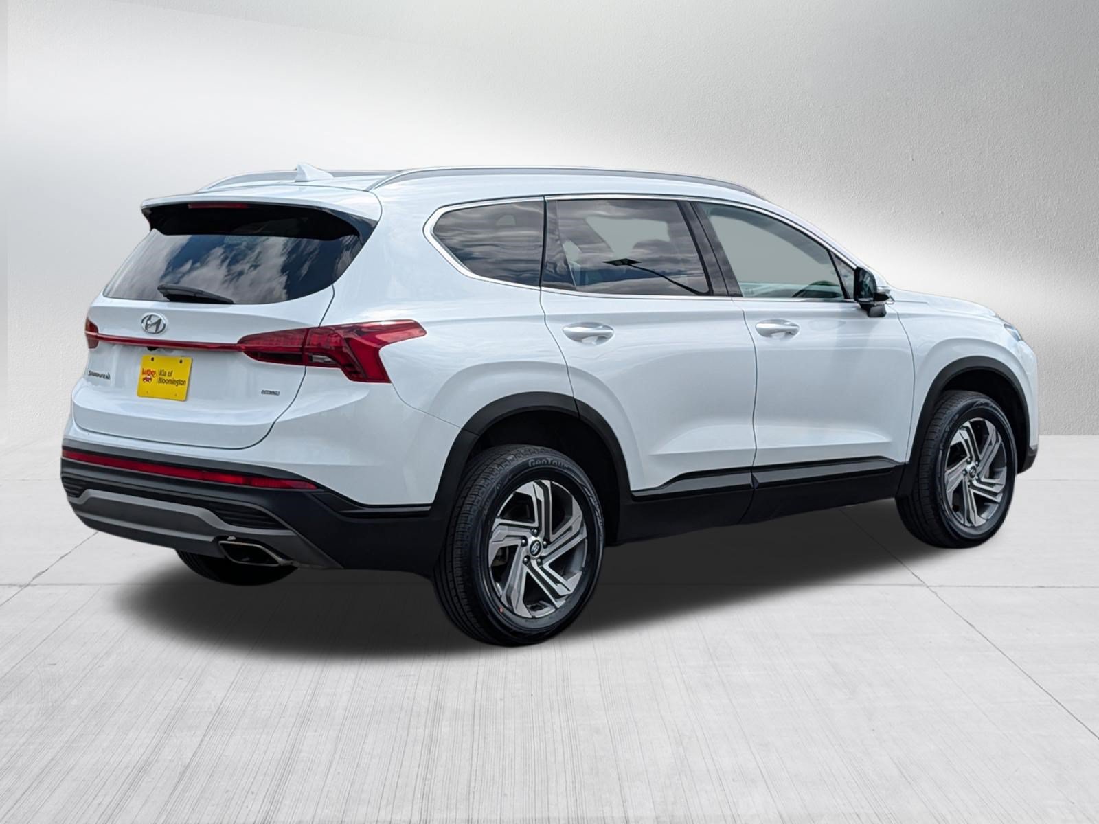 Used 2023 Hyundai Santa Fe SEL w/ Cargo Package AWD/4WD image 7