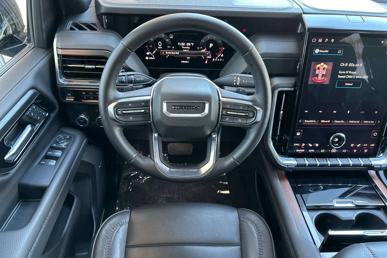 Certified 2025 GMC Yukon Denali RWD image 15