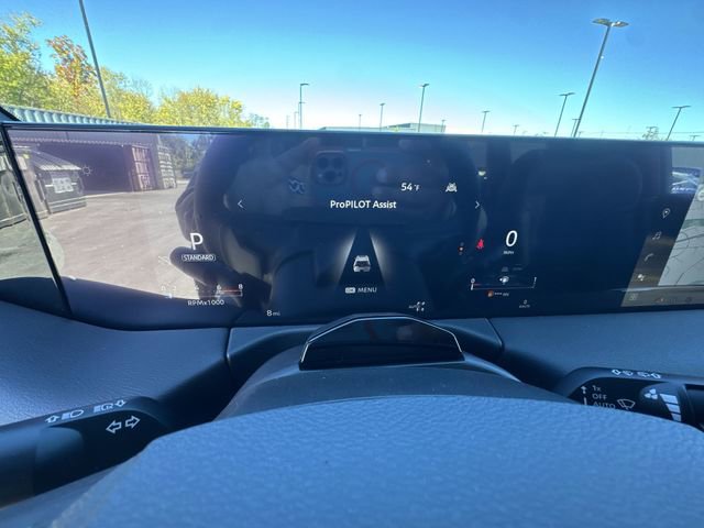 New 2026 Nissan Armada SL w/ Captain's Chari Seat Package AWD/4WD image 15