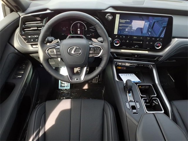 New 2026 Lexus TX 500h AWD image 9