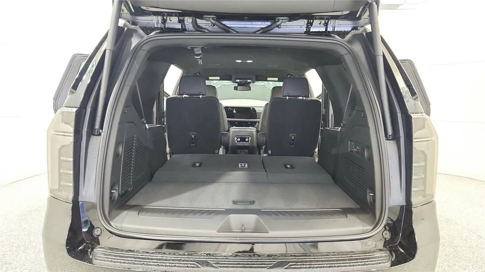 New 2026 Chevrolet Tahoe LT w/ Comfort Package AWD/4WD image 23