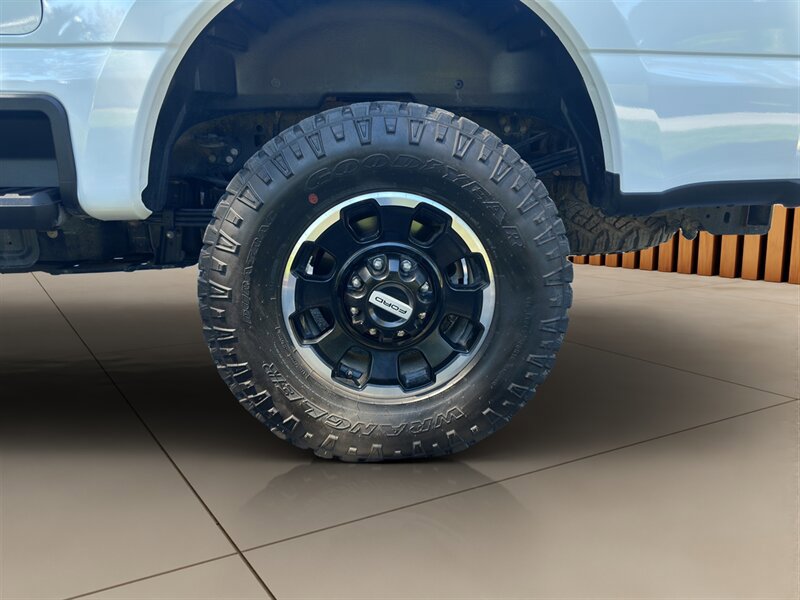 Used 2026 Ford F350 Platinum w/ Tremor Off-Road Package AWD/4WD image 19