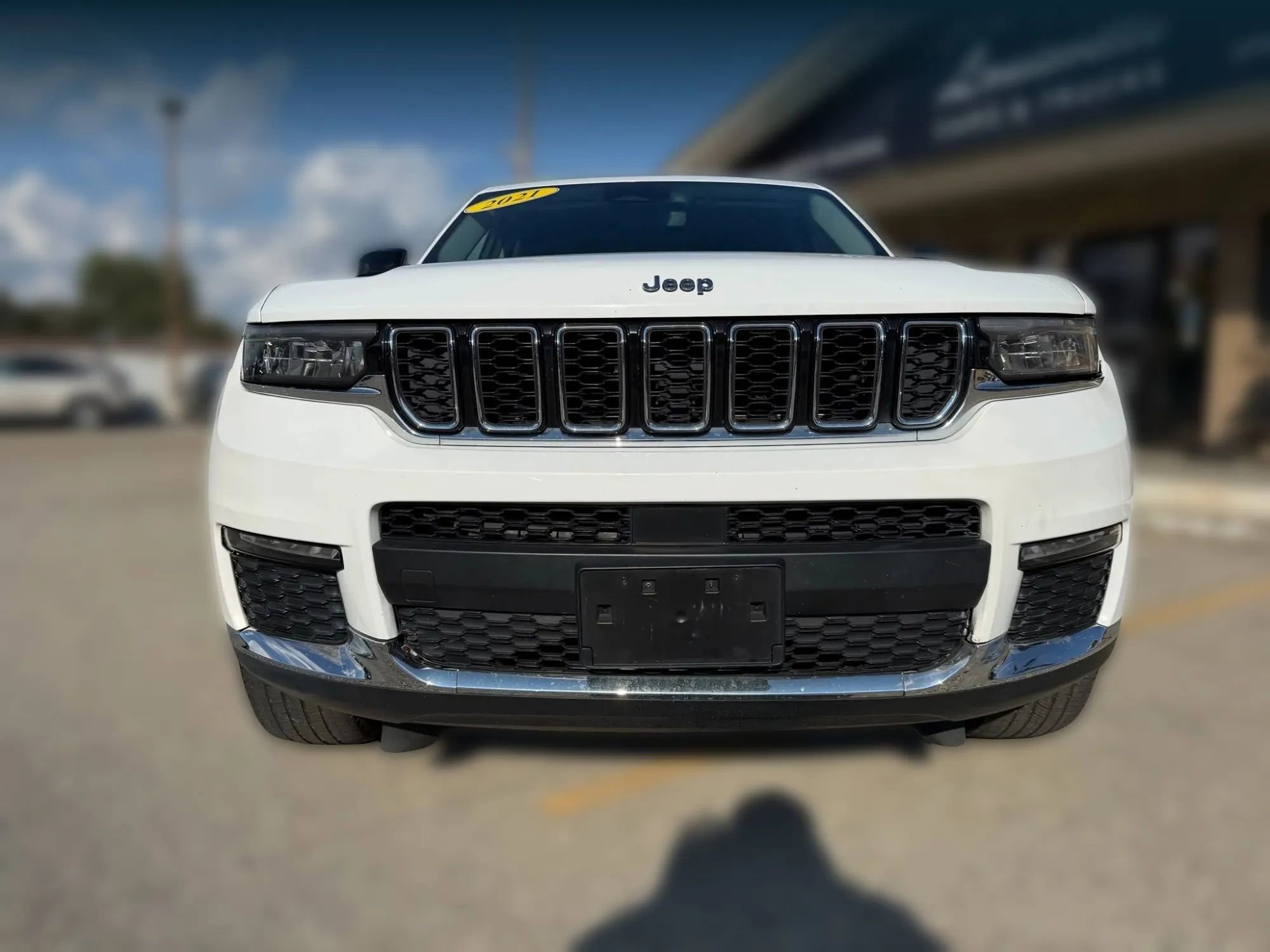 Used 2021 Jeep Grand Cherokee L Limited image 2