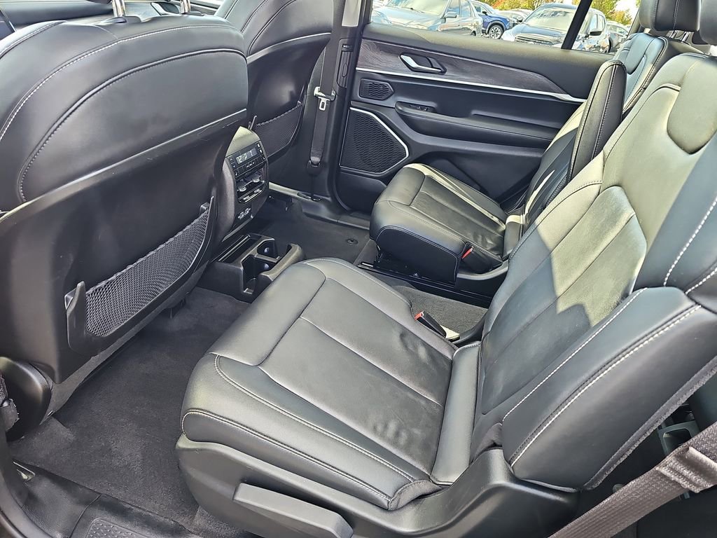 Used 2021 Jeep Grand Cherokee L Limited image 10