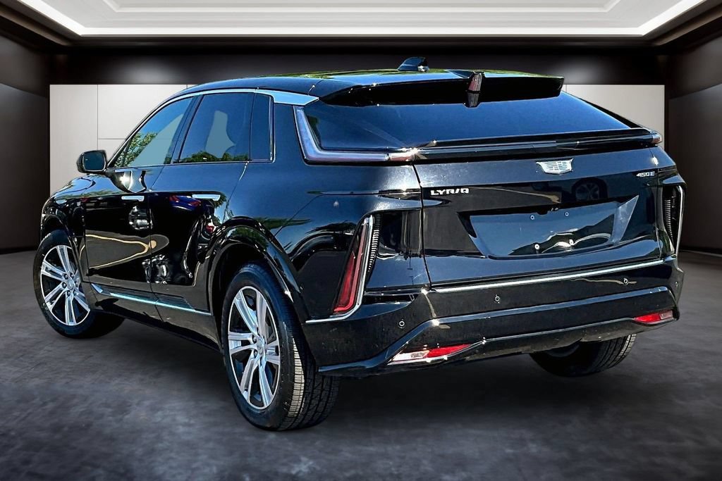 Used 2024 Cadillac Lyriq Tech w/ Driver Assist Package RWD image 4