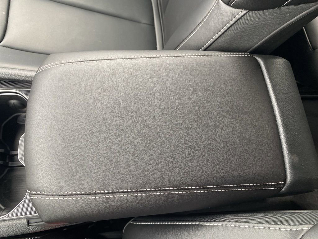 New 2025 Jeep Grand Cherokee L Limited image 32