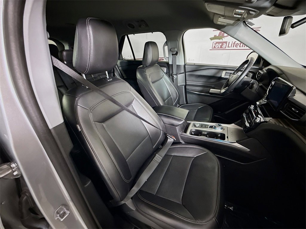 Used 2024 Ford Explorer Limited image 33