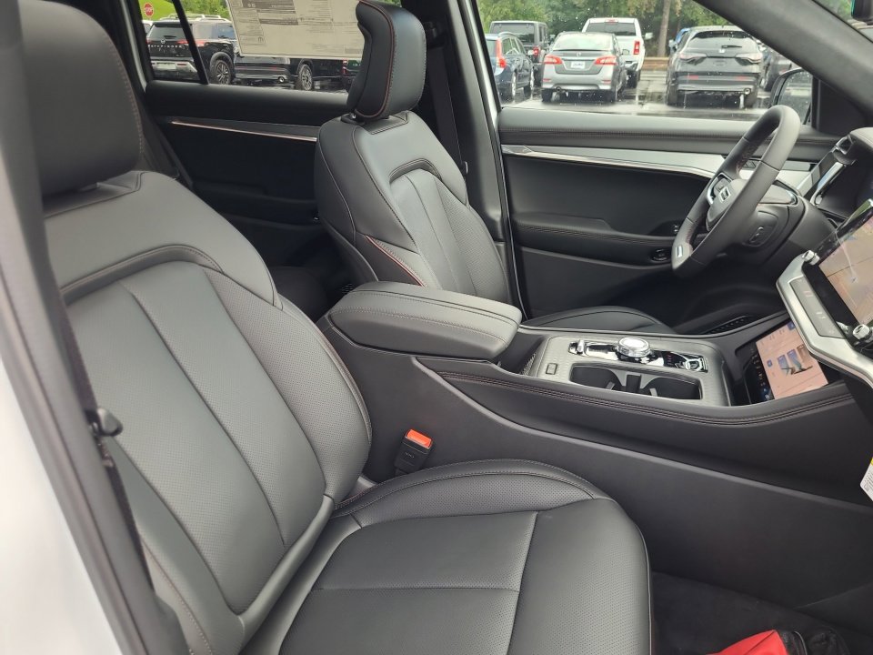 New 2025 Jeep Wagoneer Launch Edition image 28