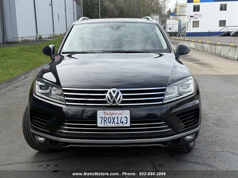 Used 2016 Volkswagen Touareg Sport AWD/4WD image 2