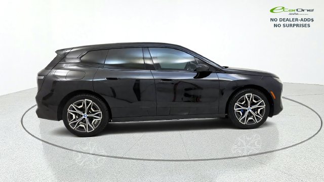 Used 2024 BMW iX xDrive50 w/ Sport Package AWD/4WD image 10