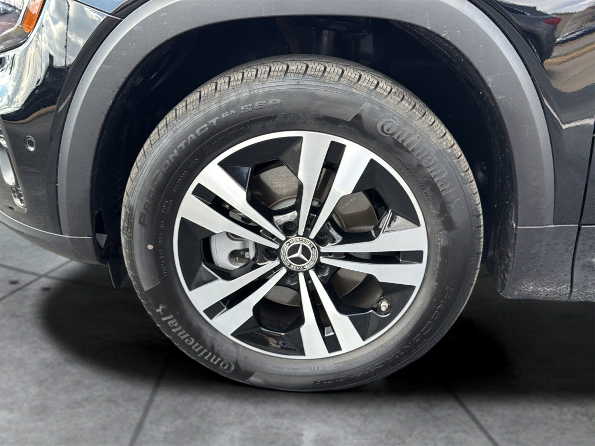 Certified 2025 Mercedes-Benz GLB 250 image 9