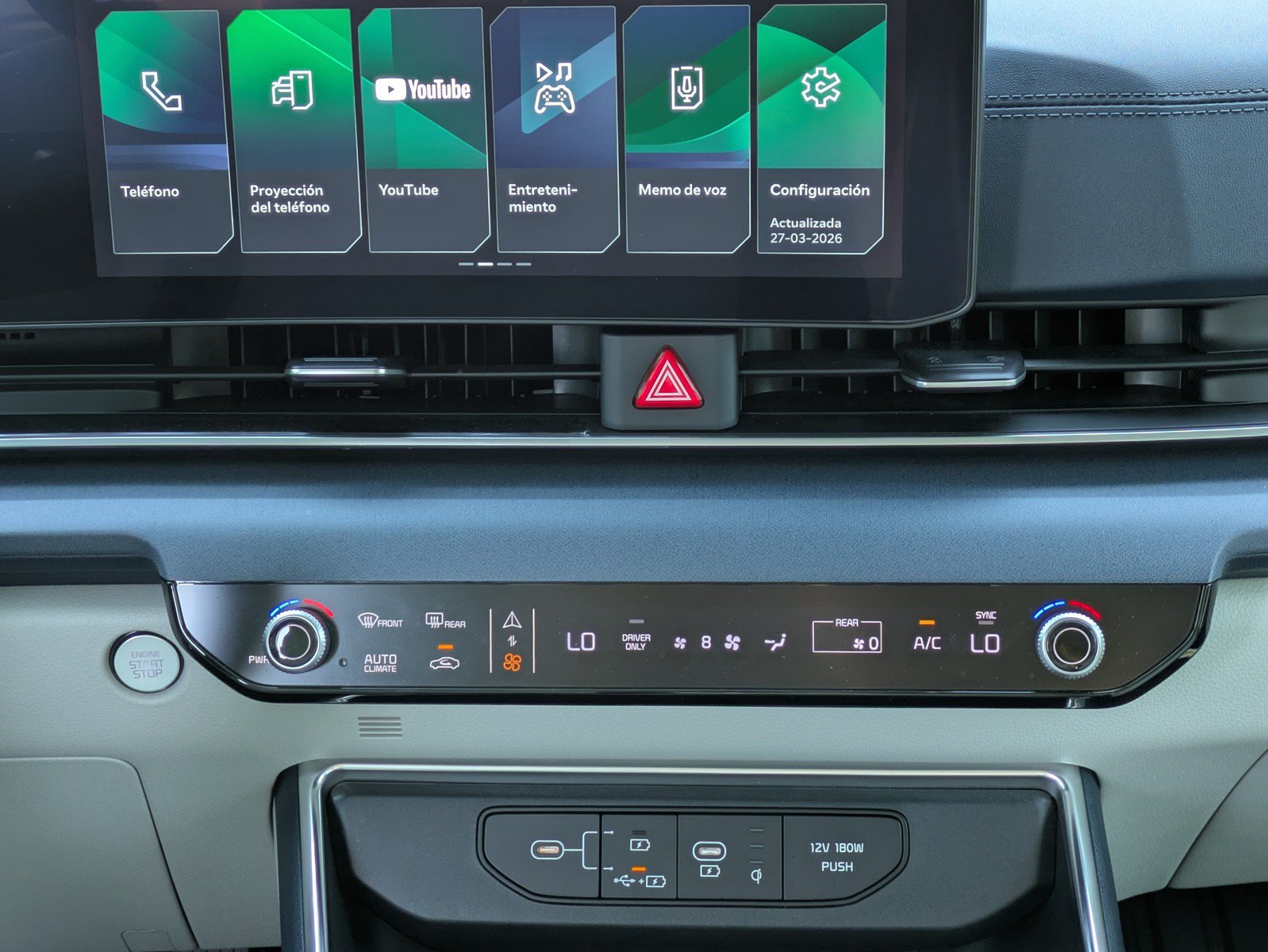 Certified 2025 Kia Carnival SX FWD image 16
