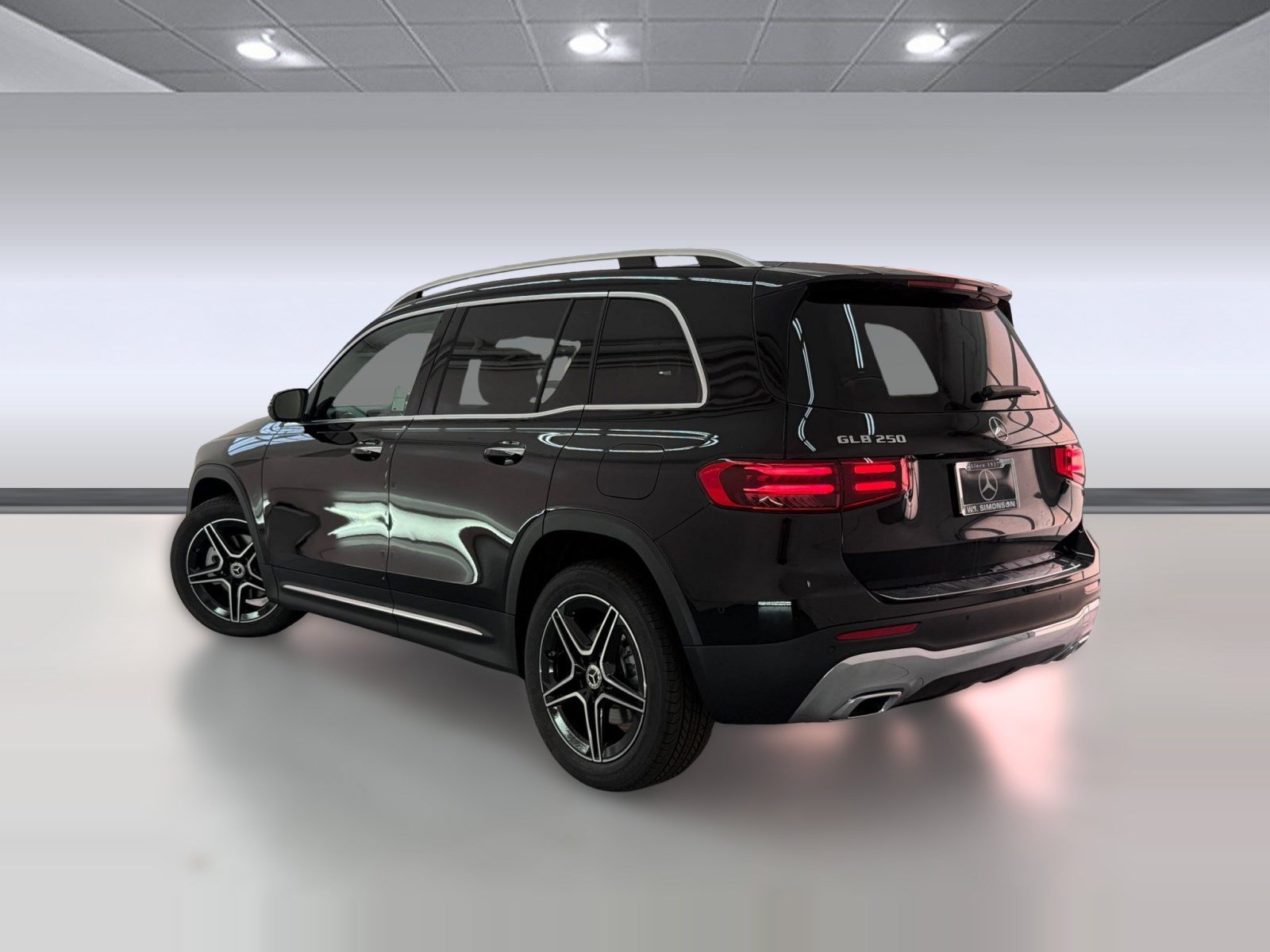 New 2026 Mercedes-Benz GLB 250 image 3