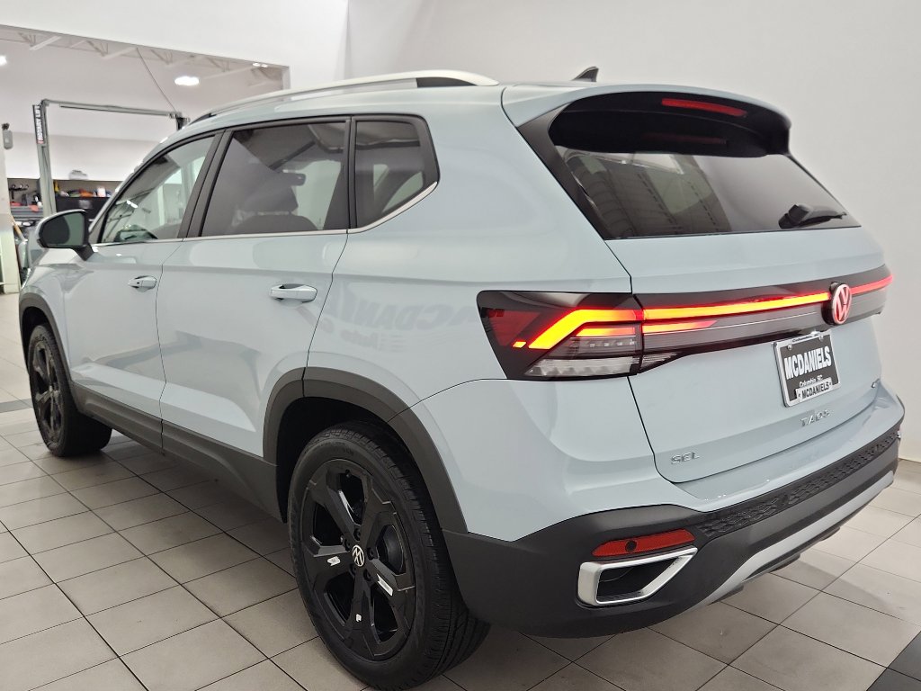 New 2026 Volkswagen Taos SEL image 5