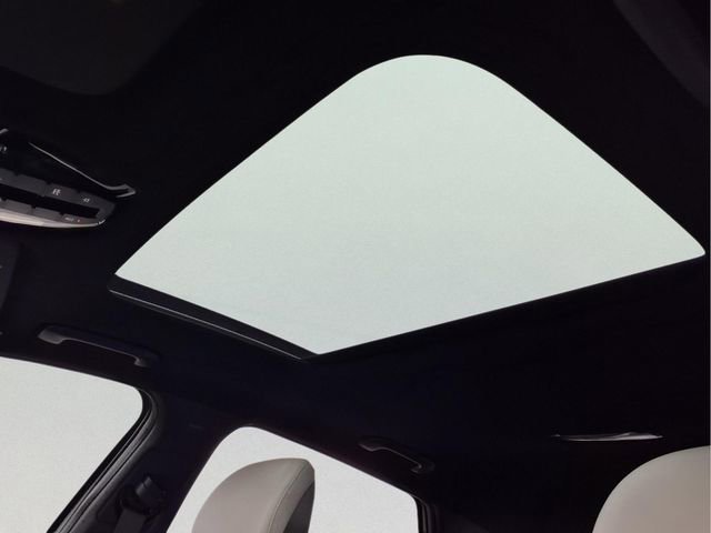 Used 2025 Kia K4 GT-Line w/ GT-Line Premium Package image 23