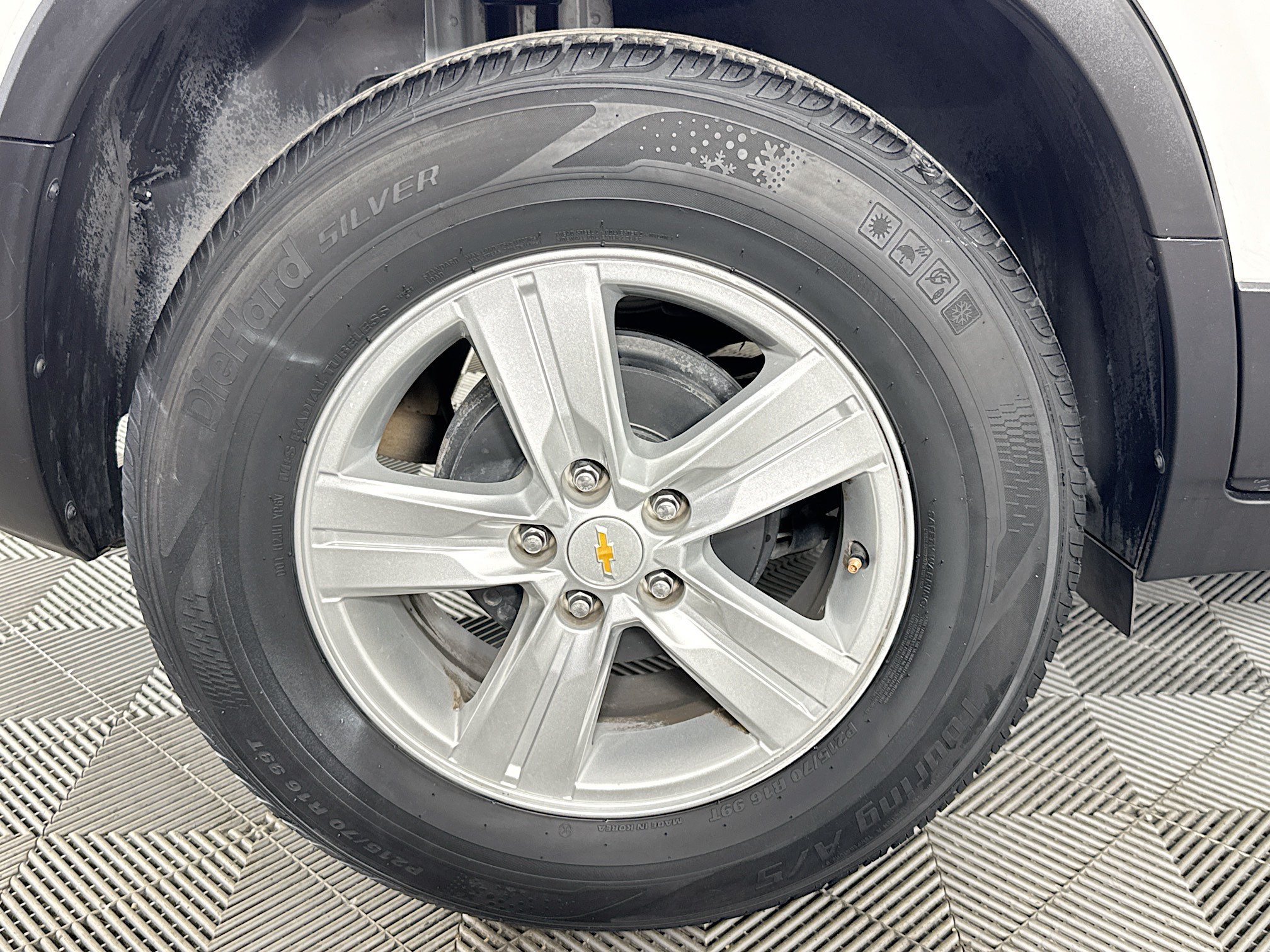 Used 2022 Chevrolet Trax LS w/ Tint and Cruise Package FWD image 31