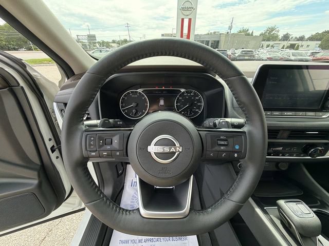 Certified 2023 Nissan Rogue SV w/ SV Premium B Package AWD/4WD image 18