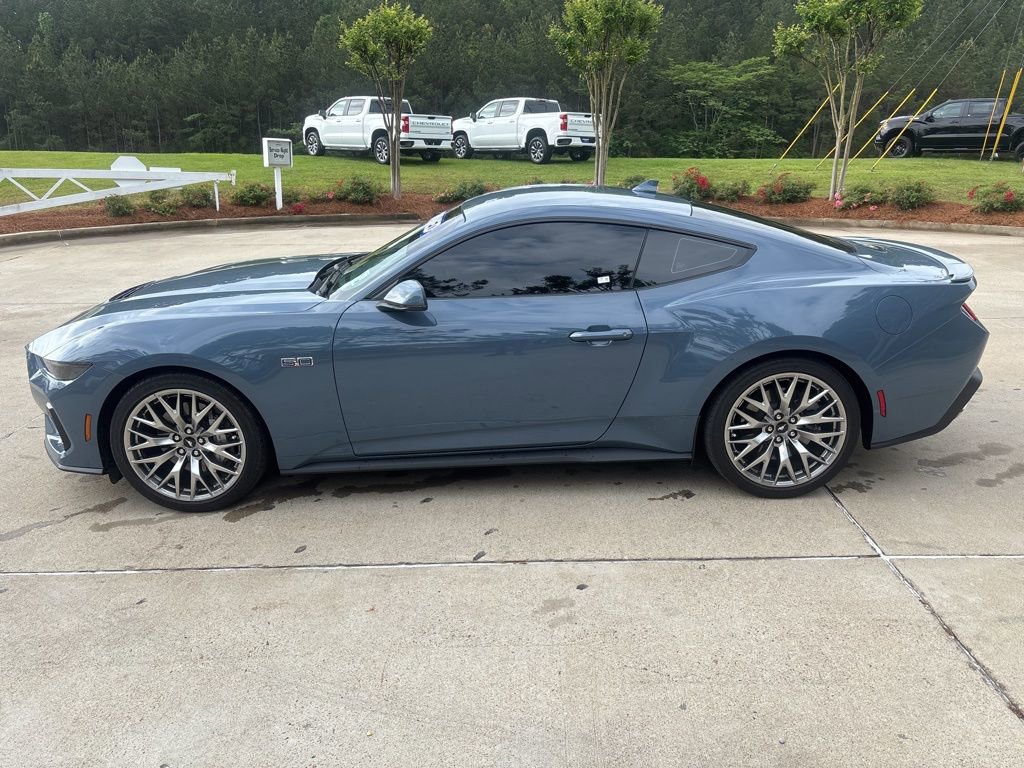 Used 2025 Ford Mustang GT Premium RWD image 18