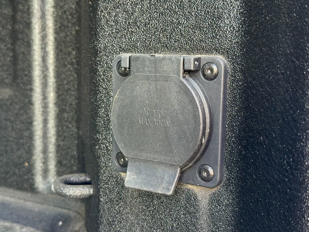 Used 2022 GMC Sierra 1500 Denali w/ Denali Premium Package image 9