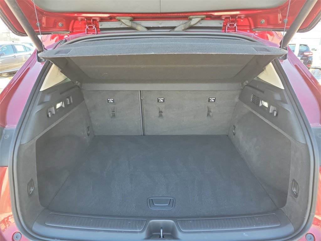 Used 2022 Buick Envision Avenir w/ Technology Package II image 8