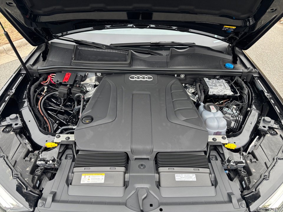 New 2026 Audi Q7 2.0T Premium image 16