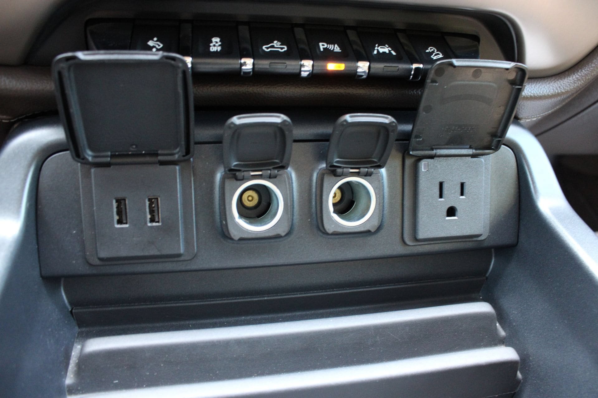 Used 2018 GMC Sierra 1500 Denali AWD/4WD image 37