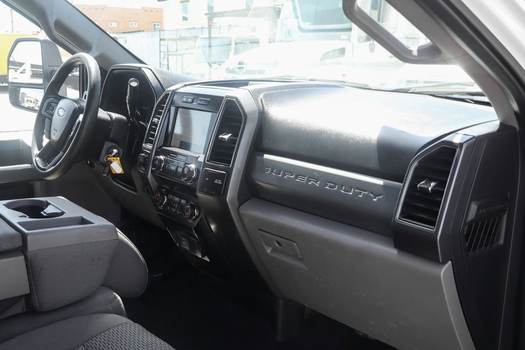 Used 2021 Ford F550 XLT image 41