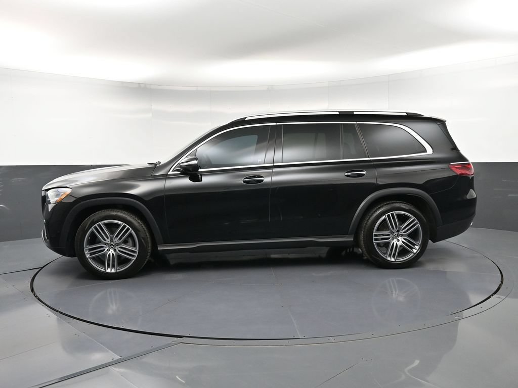 Used 2025 Mercedes-Benz GLS 450 4MATIC image 2