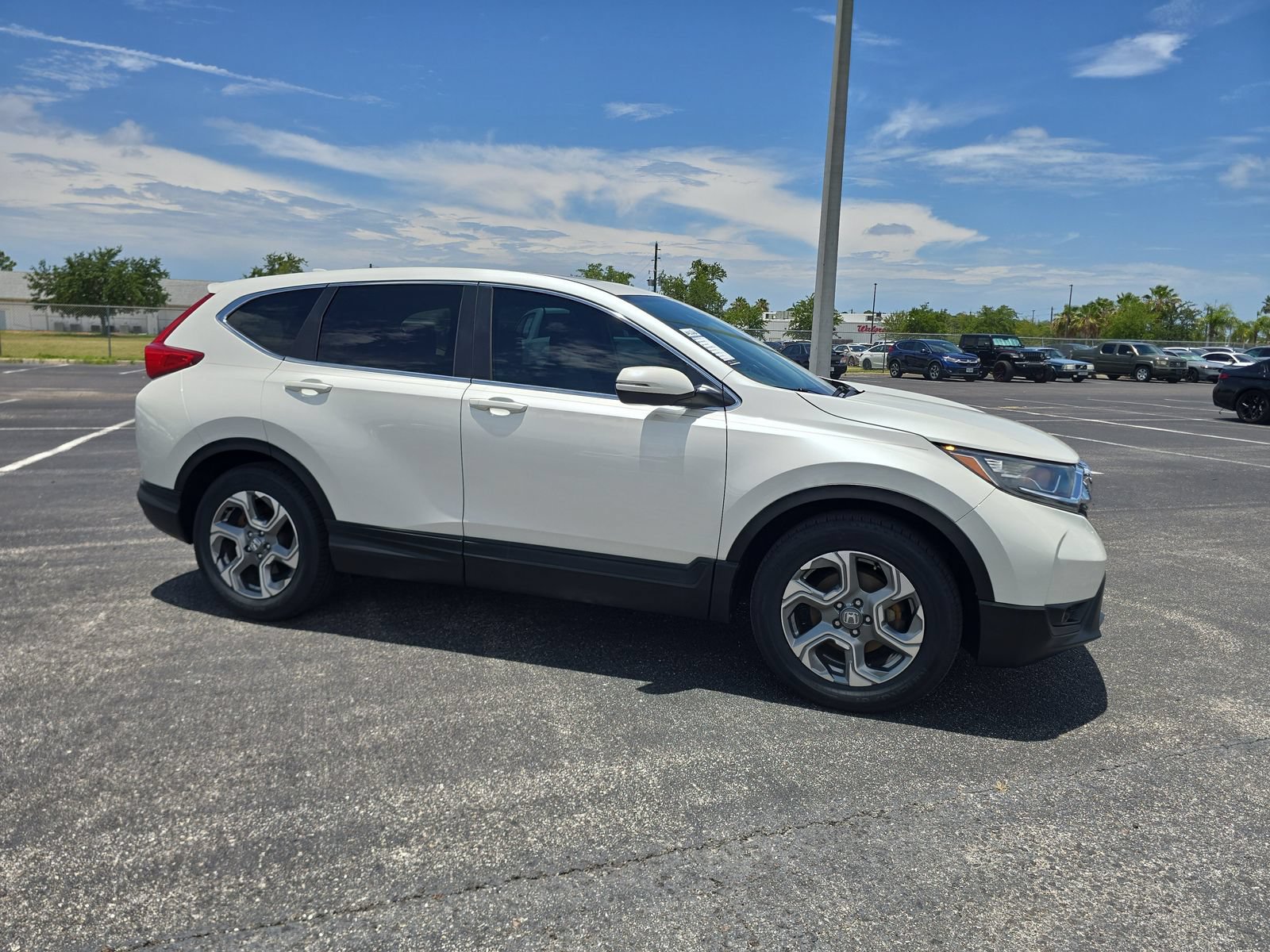 Used 2017 Honda CR-V EX-L image 2