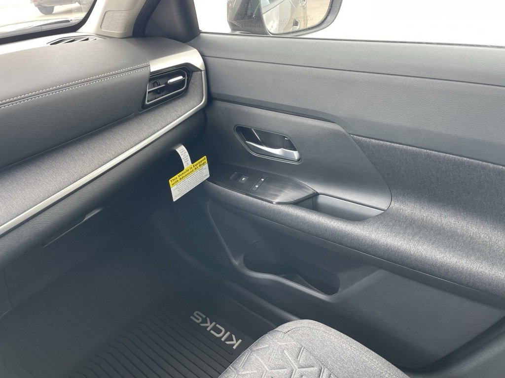 New 2026 Nissan Kicks SV w/ Cold Weather Package image 17