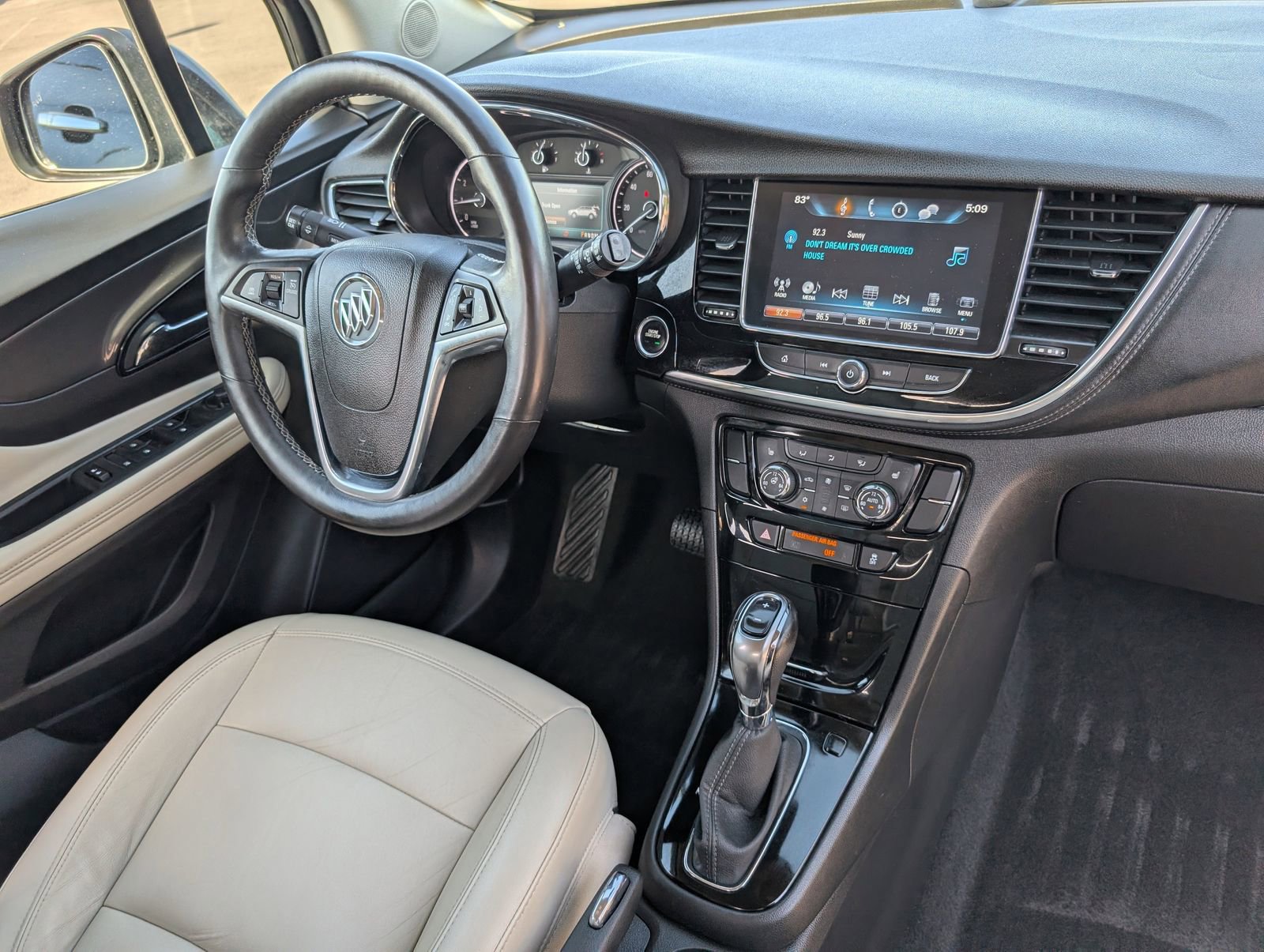 Used 2018 Buick Encore Essence image 6