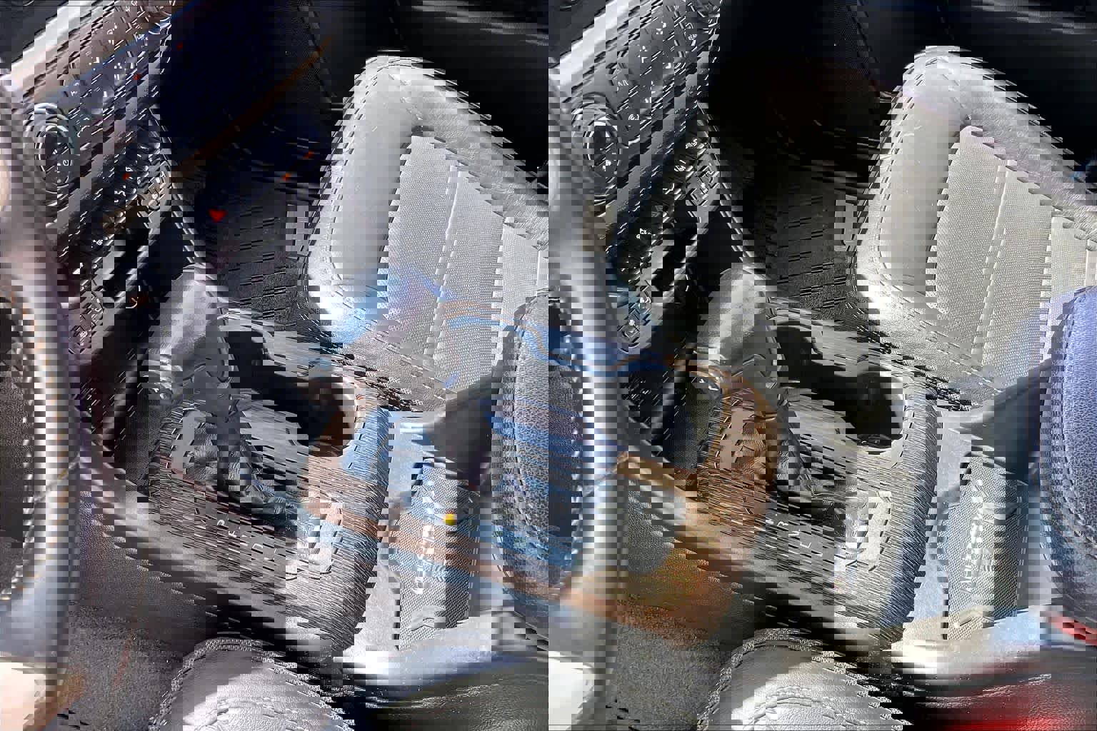 Used 2020 GMC Canyon Denali image 16