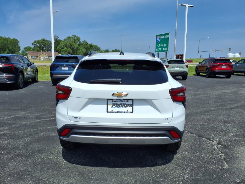 New 2025 Chevrolet Trax LT image 5