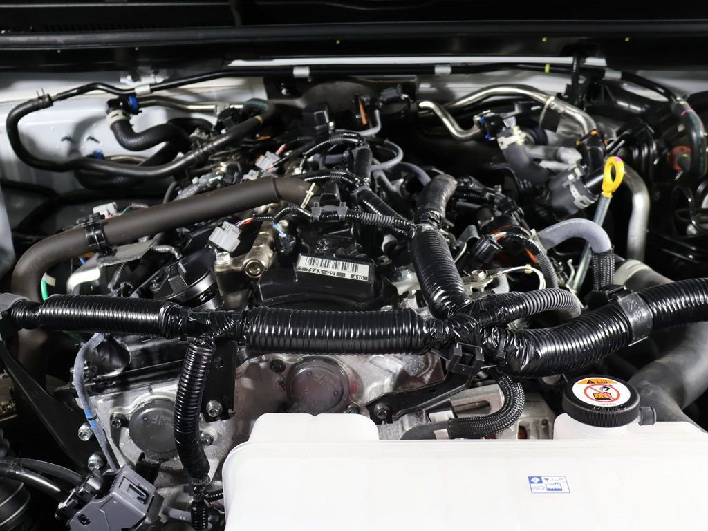 Used 2025 Toyota 4Runner SR5 image 15