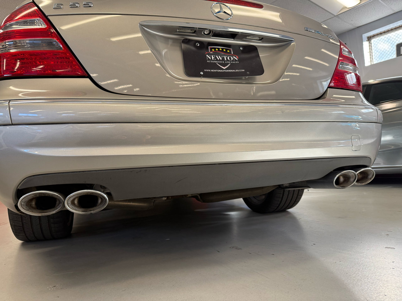 Used 2004 Mercedes-Benz E 55 AMG Sedan image 12