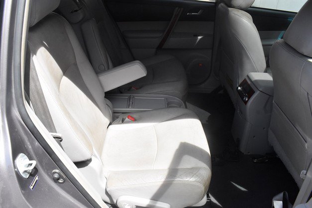 Used 2012 Toyota Highlander Limited AWD/4WD image 33