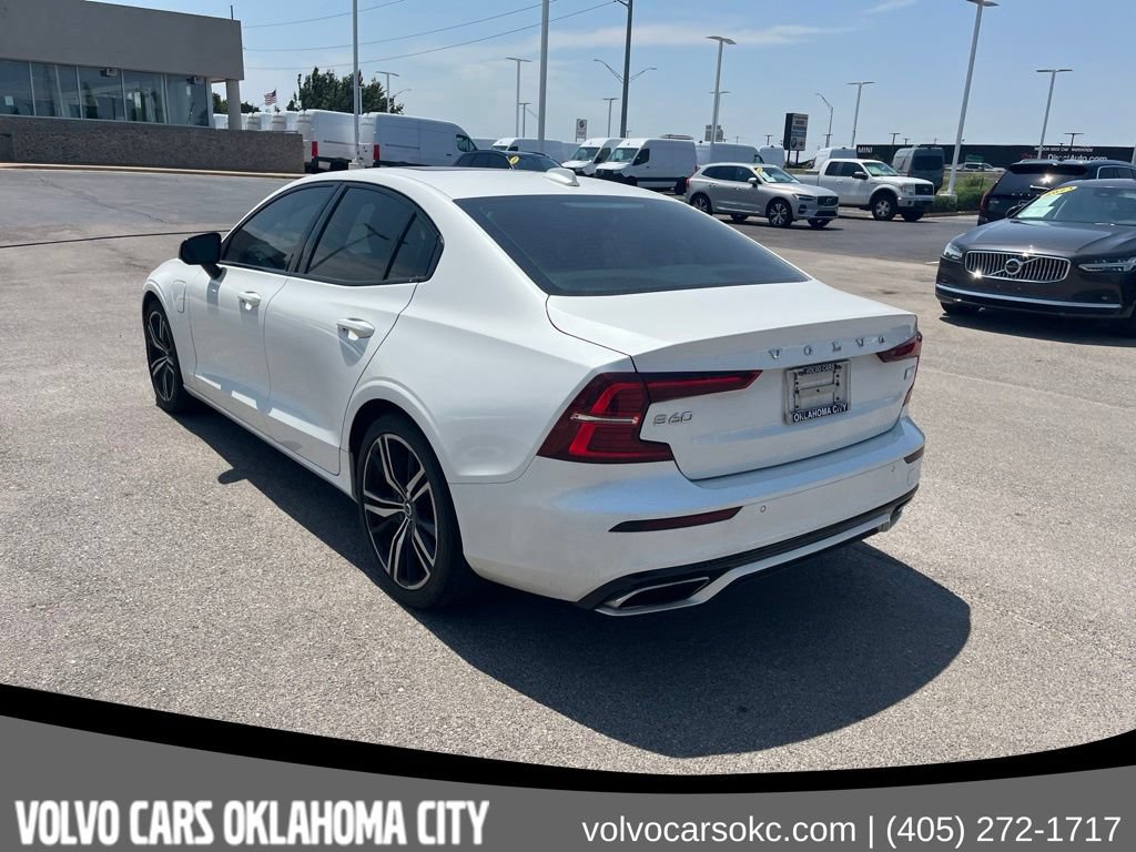 Used 2022 Volvo S60 T8 R-Design Expression w/ Premium Package AWD/4WD image 9